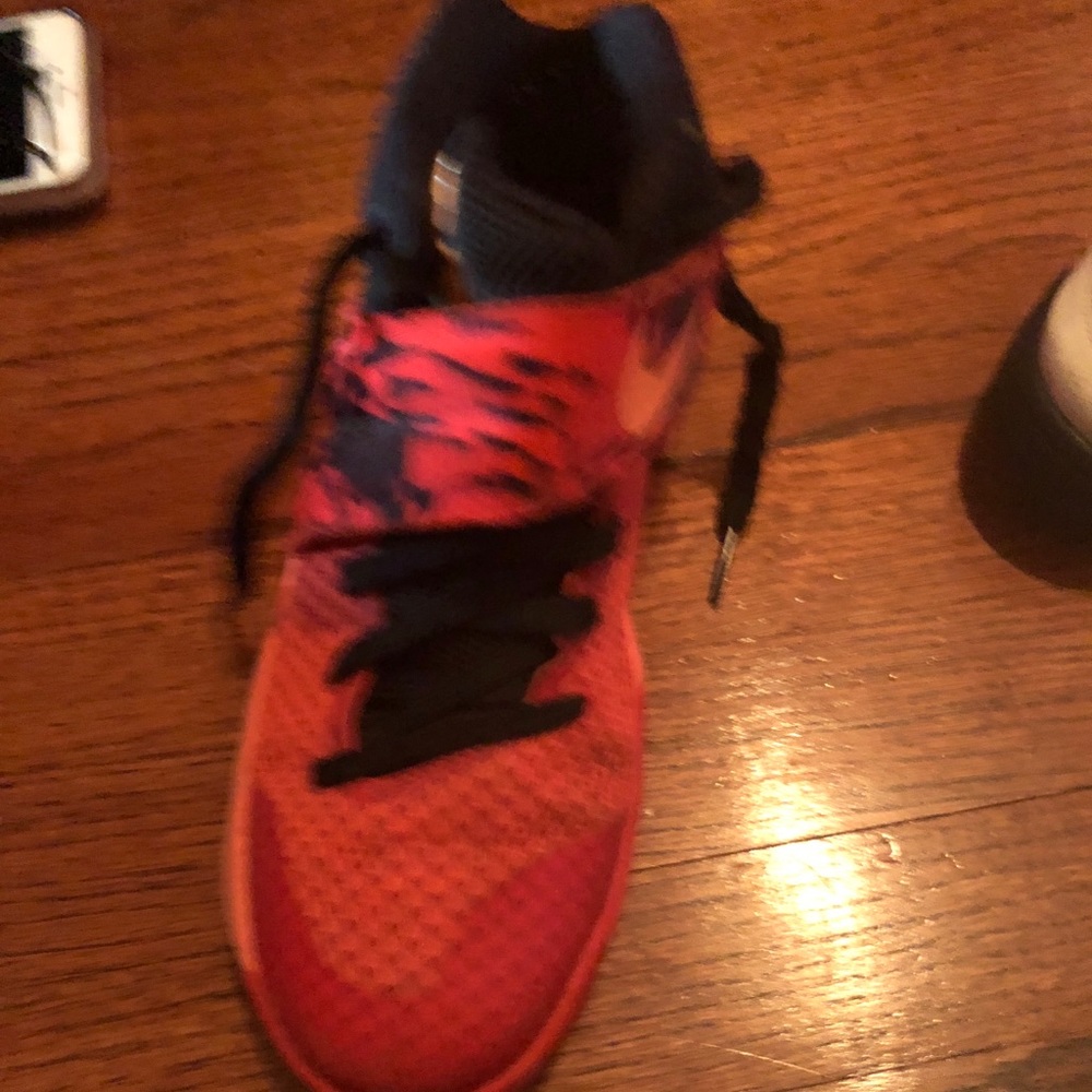 Red/Gold/Black KDs